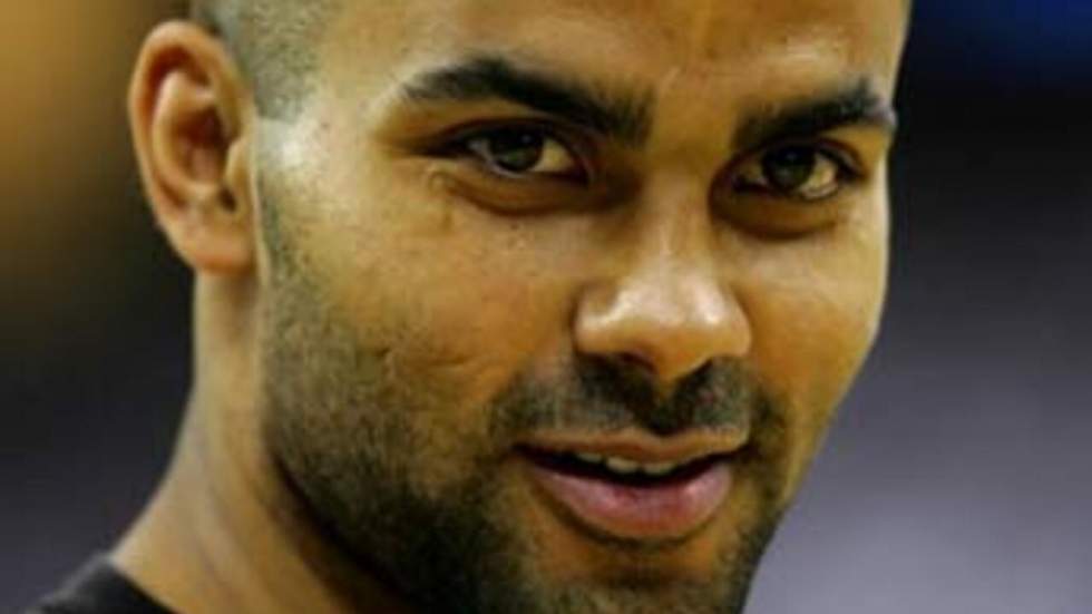 Retour inattendu de Tony Parker lors du match contre Memphis