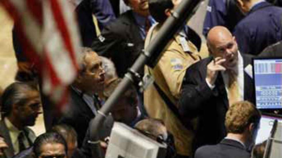 Après avoir lourdement chuté, Wall Street rebondit Après avoir lourdement chuté, Wall Street rebondit