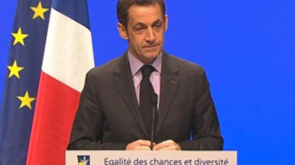 Nicolas Sarkozy nomme Sabeg commissaire à la diversité