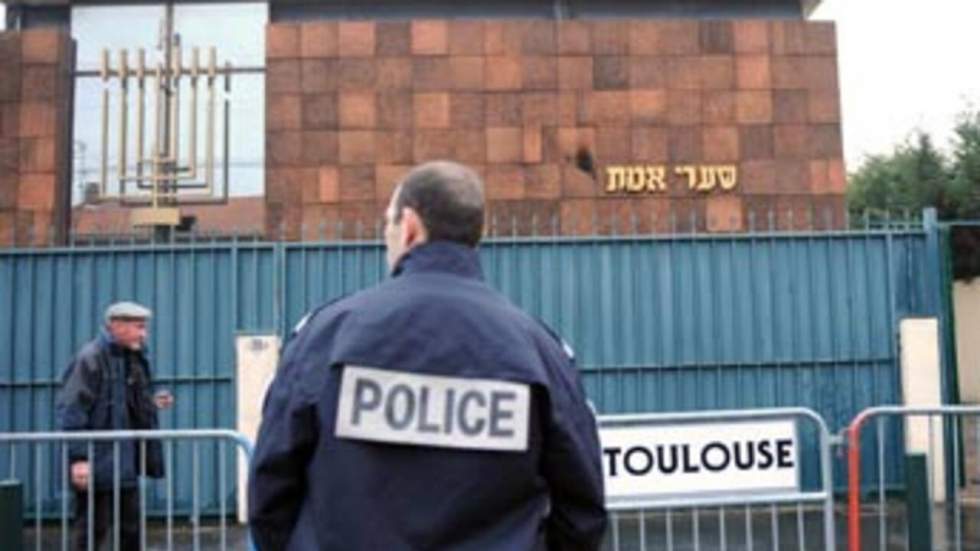 Une voiture lancée contre une synagogue près de Toulouse