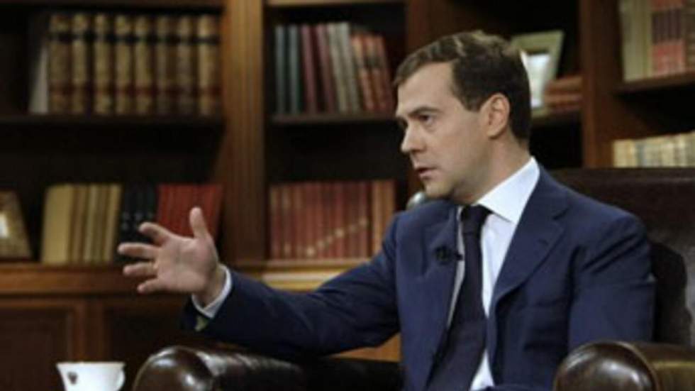 Medvedev promet une plus grande ouverture politique