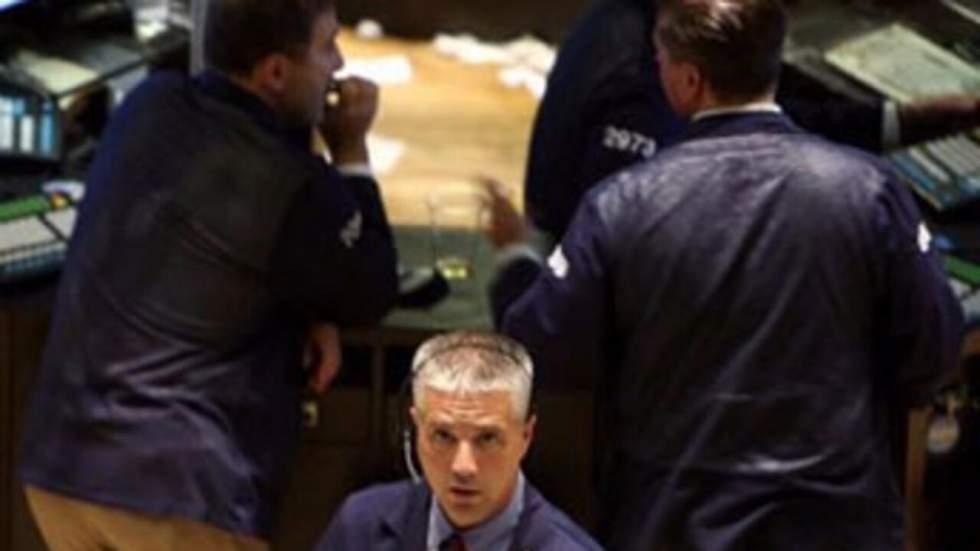 Le Dow Jones atteint son plus bas niveau depuis 1997