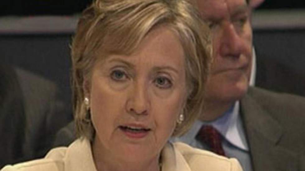 Hillary Clinton tend la main aux Taliban renonçant à la violence Hillary Clinton tend la main aux Taliban renonçant à la violence