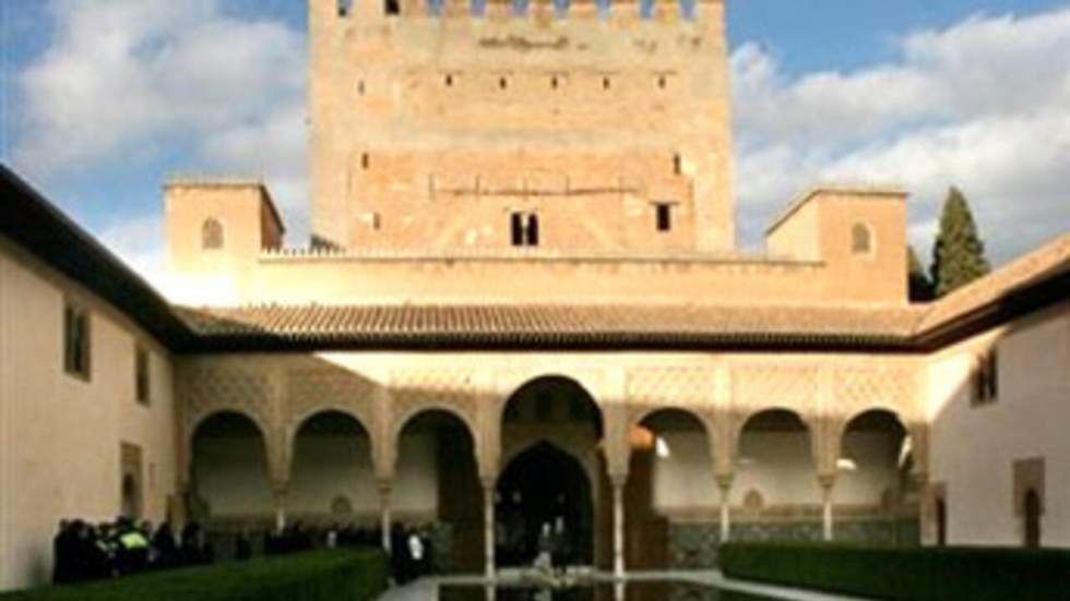 Les inscriptions arabes du palais de l'Alhambra déchiffrées