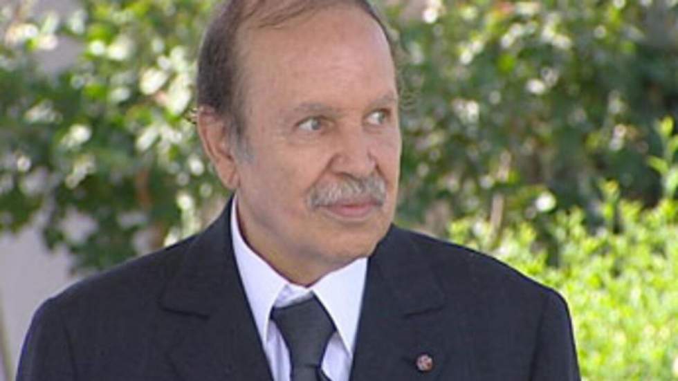 Bouteflika propose un référendum pour une éventuelle amnistie