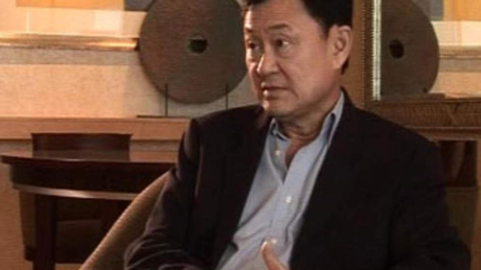 "Il est temps que le roi intervienne", selon Thaksin