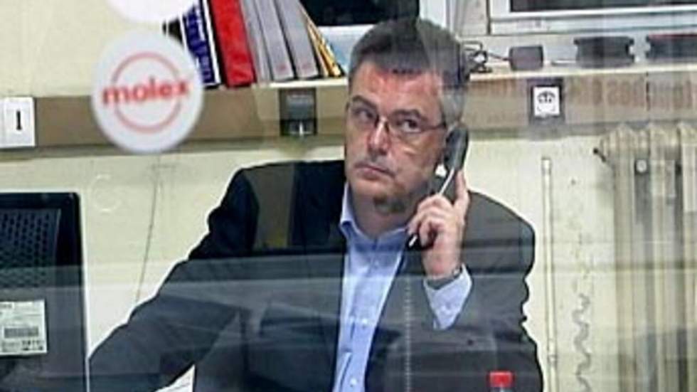 Les salariés de Molex retiennent deux de leurs dirigeants Les salariés de Molex retiennent deux de leurs dirigeants