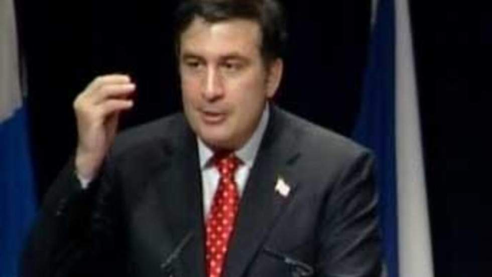 Saakachvili accepte des pourparlers avec l'opposition Saakachvili accepte des pourparlers avec l'opposition