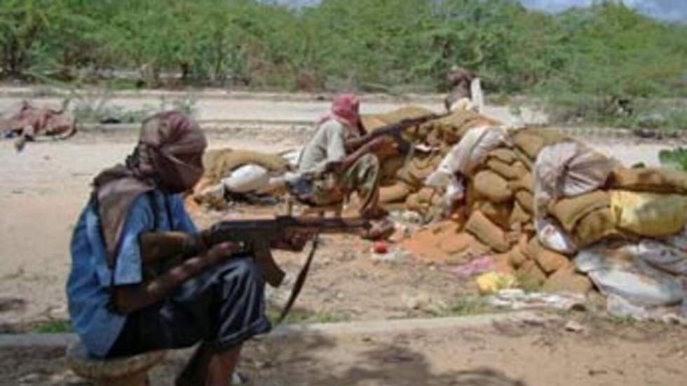 Rebelles et forces régulières prennent Mogadiscio en étau Rebelles et forces régulières prennent Mogadiscio en étau