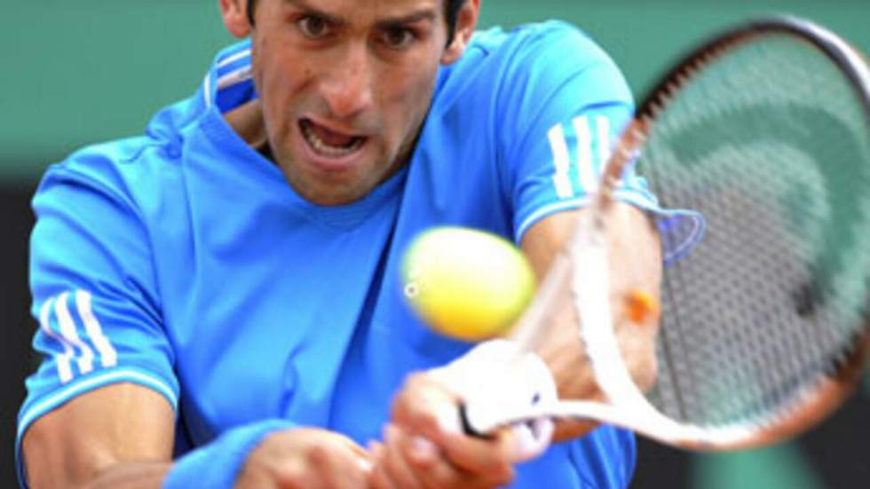 Federer sort Mathieu, Djokovic mis à terre par Kohlschreiber Federer sort Mathieu, Djokovic mis à terre par Kohlschreiber