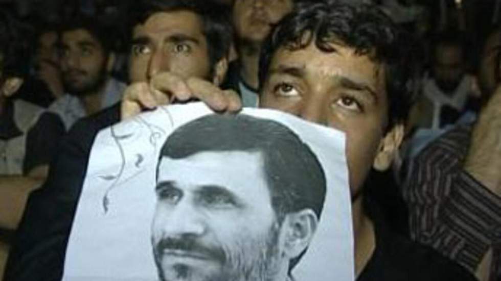 À deux jours du scrutin, Ahmadinejad se tient sur la défensive À deux jours du scrutin, Ahmadinejad se tient sur la défensive