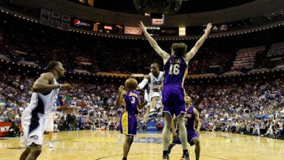 Les Lakers de Los Angeles mènent 3-1 en finale face à Orlando Les Lakers de Los Angeles mènent 3-1 en finale face à Orlando