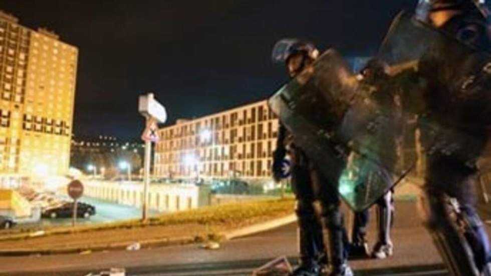 Nouvelle nuit de violences dans une banlieue de Saint-Étienne Nouvelle nuit de violences dans une banlieue de Saint-Étienne
