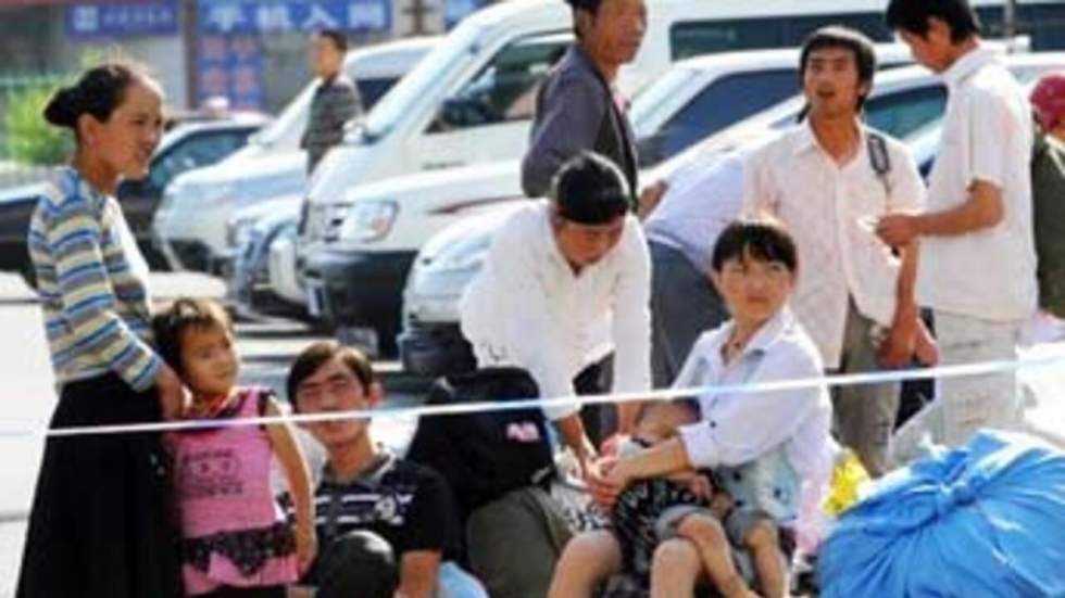 Des milliers de personnes fuient les violences à Urumqi