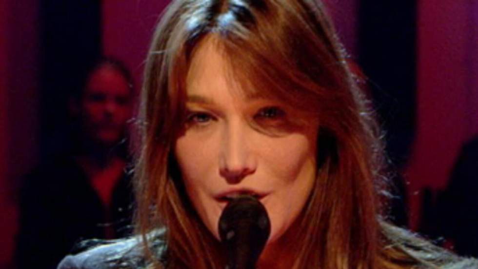 Carla Bruni chante à New York pour les 91 ans de Mandela