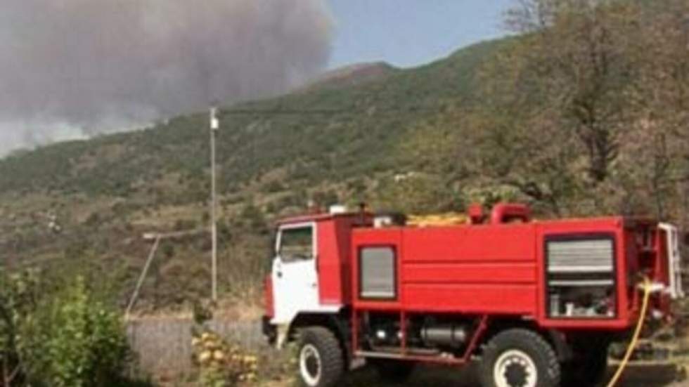 Les feux de forêts continuent de faire rage en Espagne et en Grèce