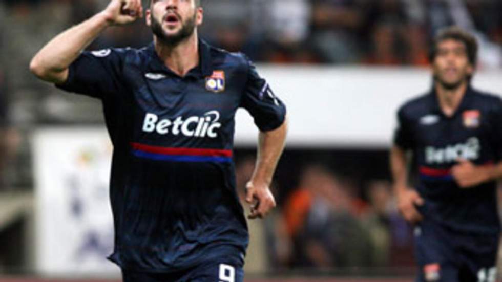 Lisandro Lopez propulse Lyon en phase de poules