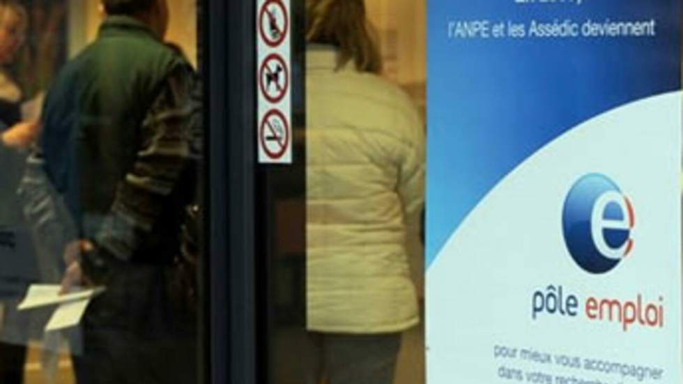 Le nombre de chômeurs a augmenté de plus de 25 % en un an Le nombre de chômeurs a augmenté de plus de 25 % en un an