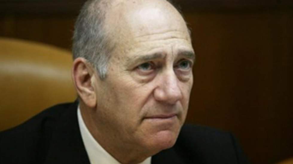 L'ex-Premier ministre Ehoud Olmert inculpé de corruption