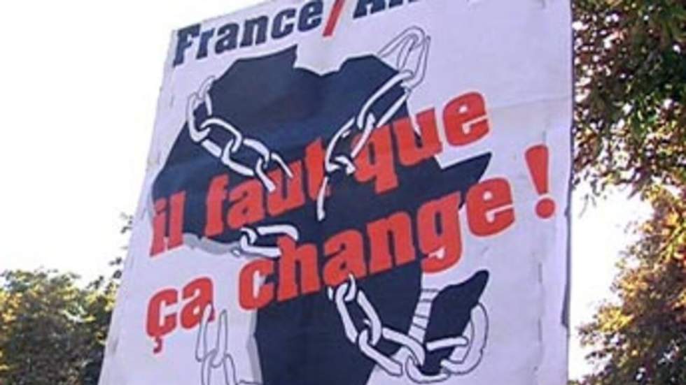 À Paris, les anti-Bongo fustigent la Françafrique