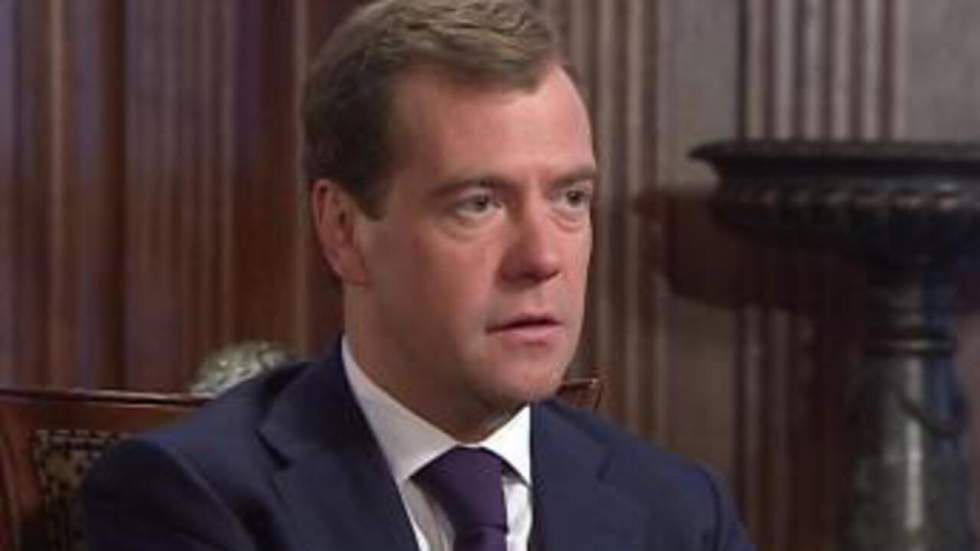 Dmitri Medvedev entame une visite historique de deux jours en Suisse