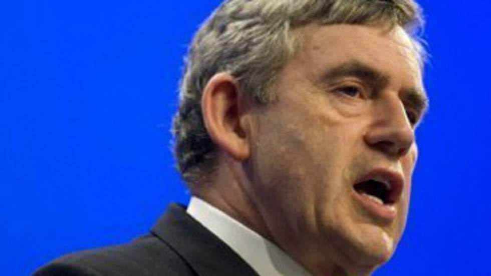 Gordon Brown promet une loi pour encadrer les bonus des banquiers