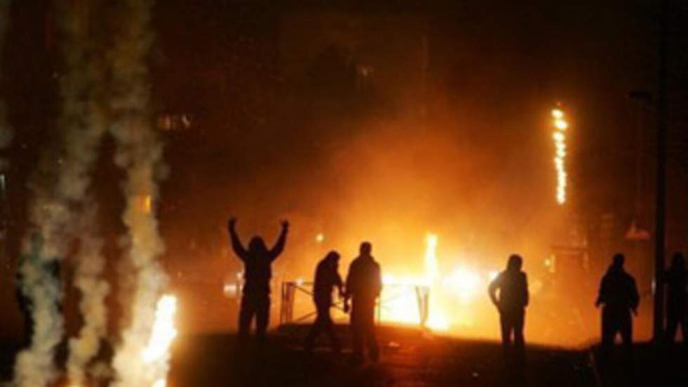 Cinq jeunes renvoyés aux assises dans l'affaire des émeutes de Villiers-le-Bel Cinq jeunes renvoyés aux assises dans l'affaire des émeutes de Villiers-le-Bel