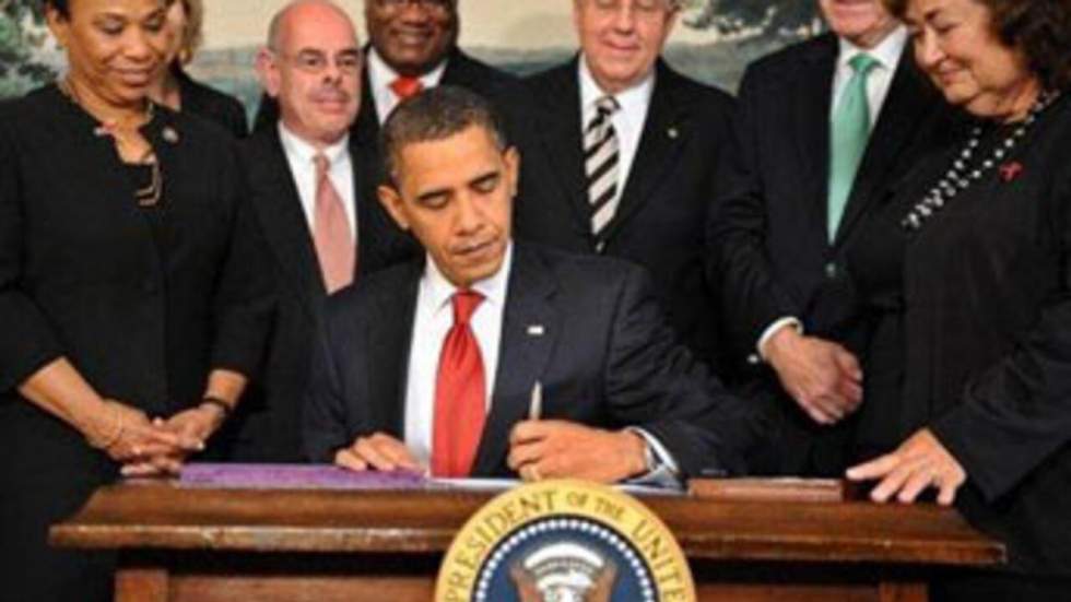 Obama lève l'interdiction faite aux malades du sida d'entrer sur le territoire américain Obama lève l'interdiction faite aux malades du sida d'entrer sur le territoire américain