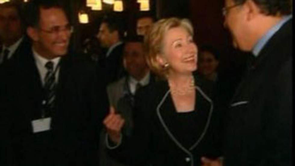 Hillary Clinton tente d'apaiser les craintes des Palestiniens