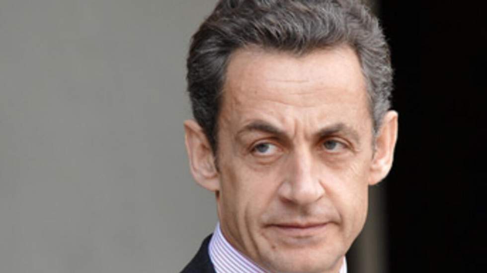 Nicolas Sarkozy franchit le cap de la mi-mandat dans un climat morose