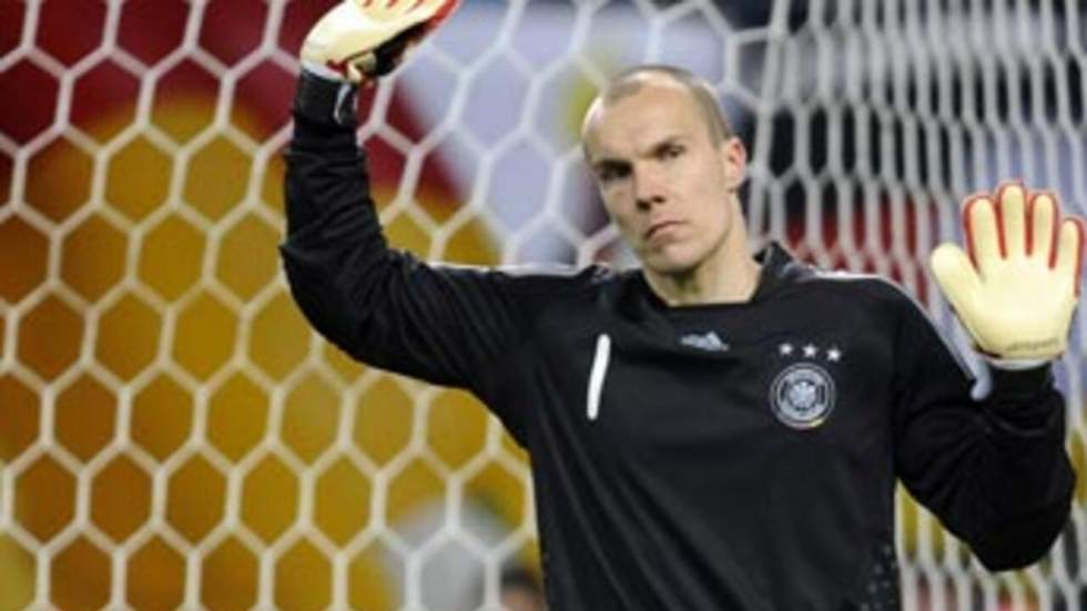 Le gardien de but allemand Robert Enke se serait suicidé, selon la police