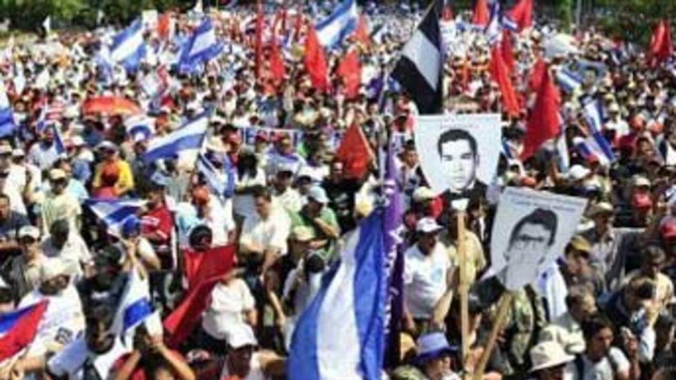 Heurts entre partisans et opposants du président Ortega Heurts entre partisans et opposants du président Ortega