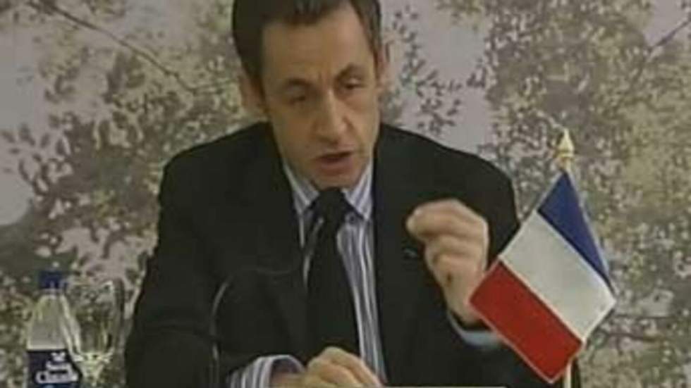 Sarkozy en faveur d'un plan d'aide massif aux pays les plus pauvres Sarkozy en faveur d'un plan d'aide massif aux pays les plus pauvres