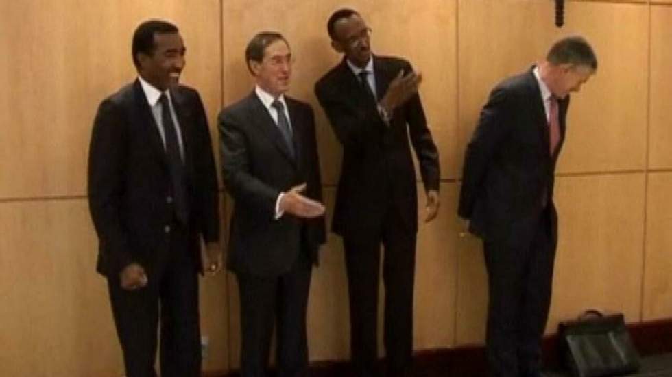 Après des années de brouille, Paris et Kigali se réconcilient Après des années de brouille, Paris et Kigali se réconcilient