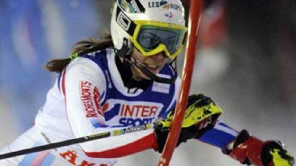 La Française Sandrine Aubert remporte le slalom d'Äre