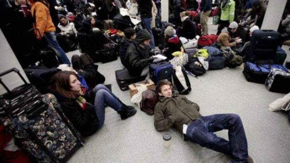 Le froid perturbe le trafic en France et bloque des voyageurs sous la Manche