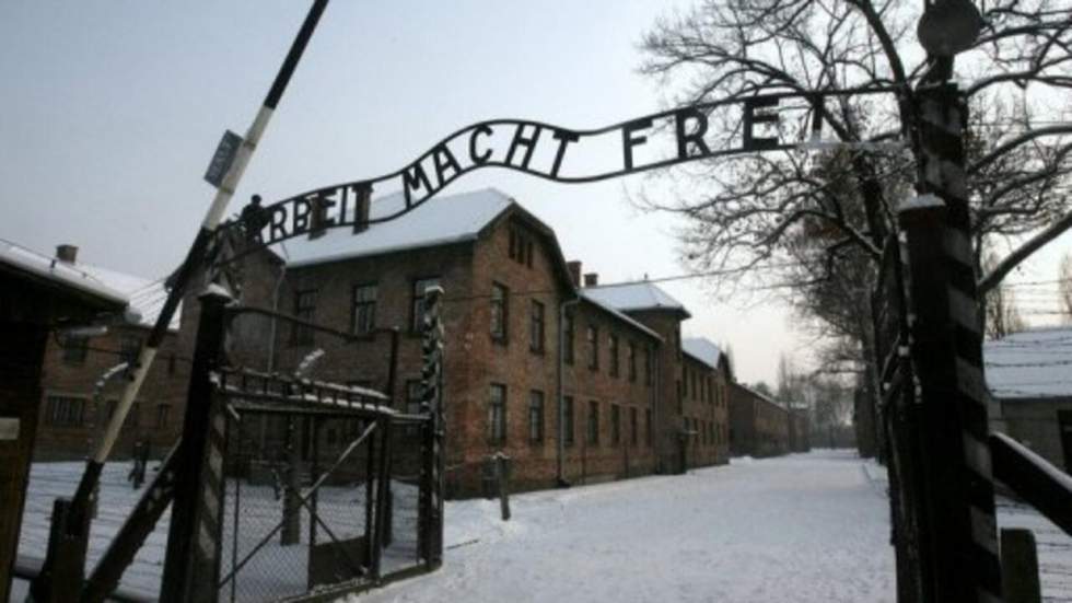 La police a retrouvé l'inscription "Arbeit macht frei" du camp d'Auschwitz