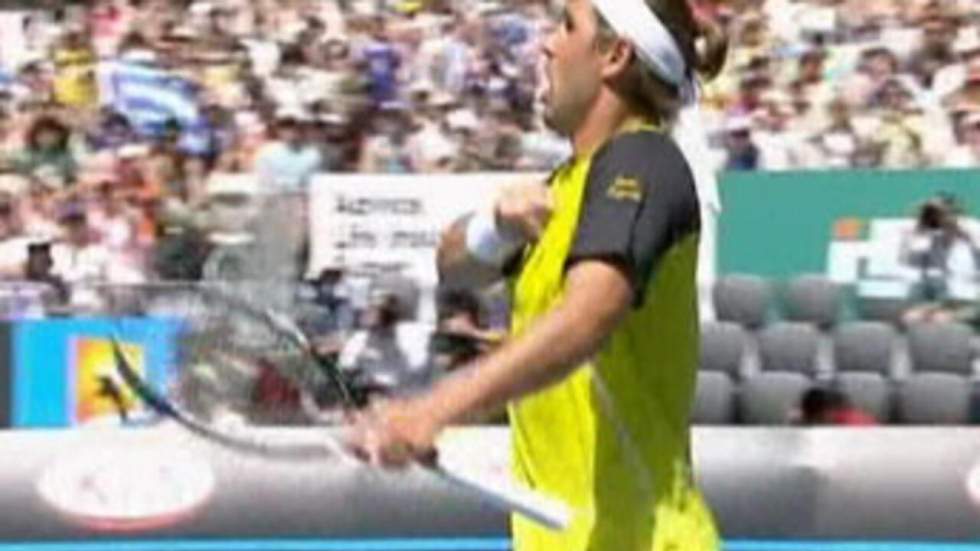 Baghdatis enflamme Melbourne, Davydenko impressionne