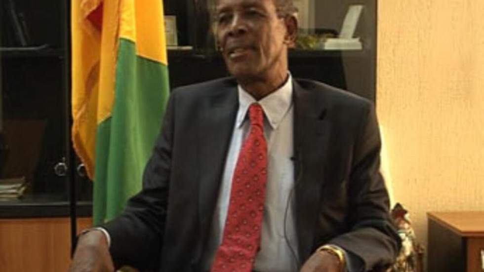 Jean-Marie Doré, Premier ministre de la transition en Guinée