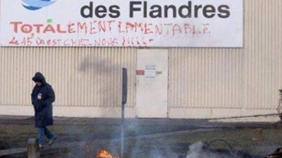 Les salariés de Total en grève font planer la menace d'une pénurie d'essence Les salariés de Total en grève font planer la menace d'une pénurie d'essence