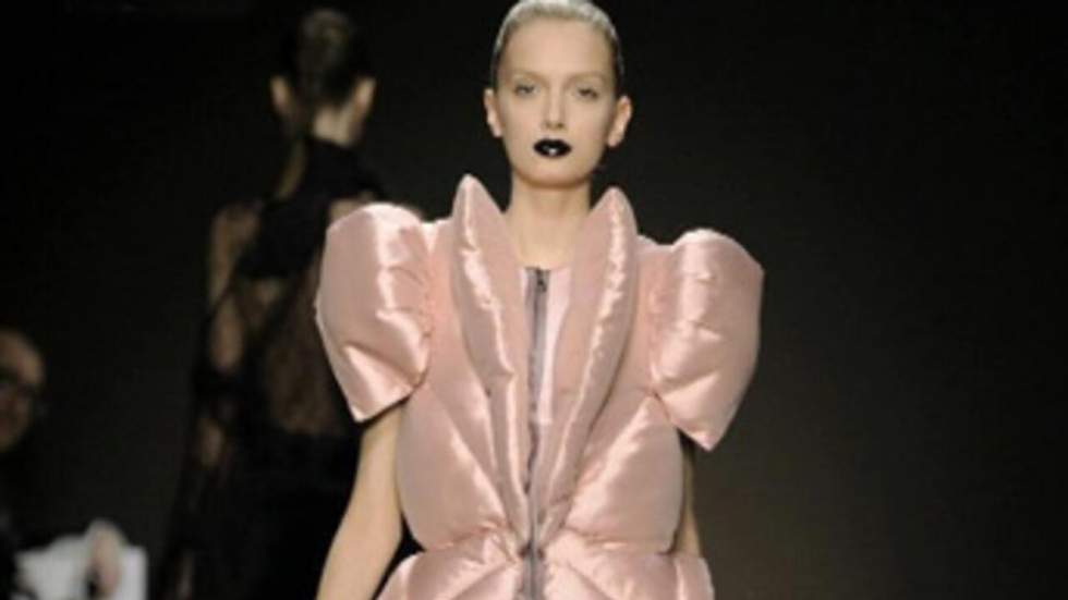Paris ouvre ses portes au prêt-à-porter féminin automne-hiver 2010-2011 Paris ouvre ses portes au prêt-à-porter féminin automne-hiver 2010-2011