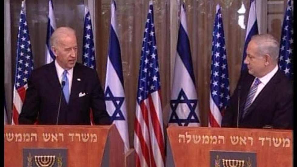 "La colonisation sape la confiance", dit Biden