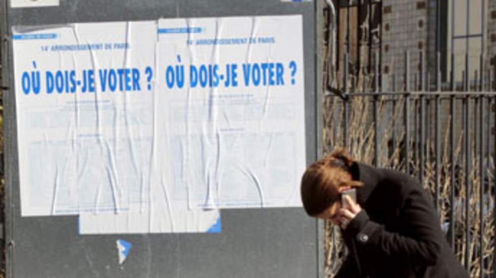 Un sondage donne le Parti socialiste devant l'UMP dès le premier tour