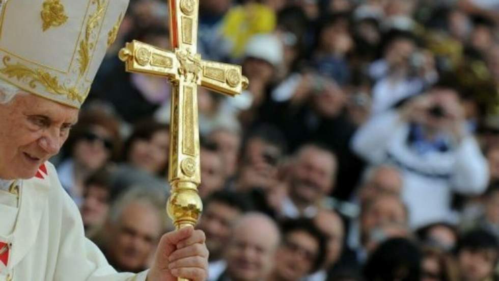 Benoît XVI assure que l'Église agit face aux affaires de pédophilie Benoît XVI assure que l'Église agit face aux affaires de pédophilie