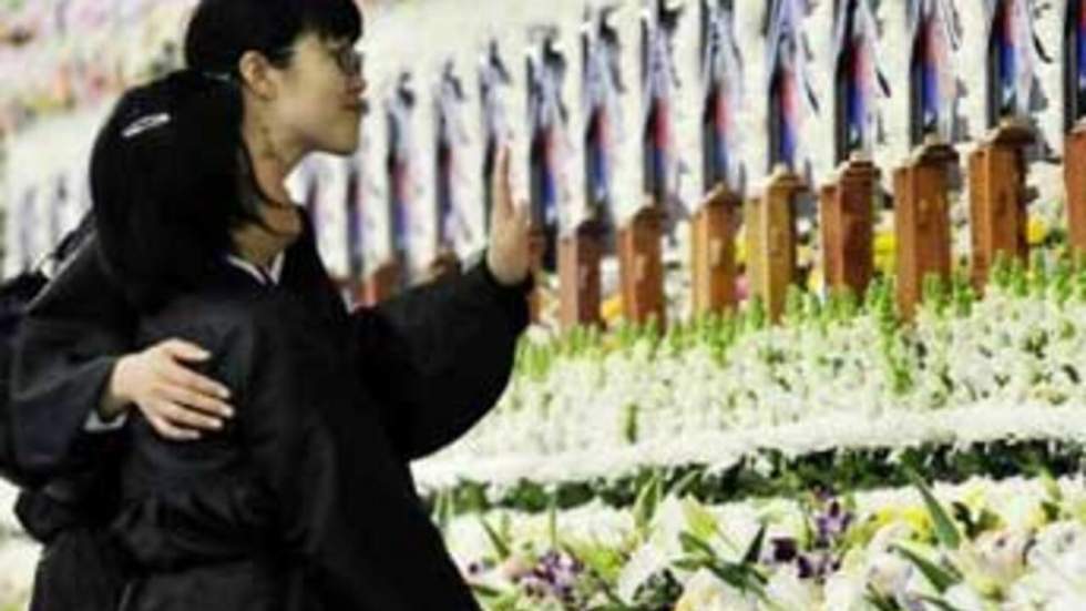 Séoul honore la mémoire de ses 46 marins morts en mer Séoul honore la mémoire de ses 46 marins morts en mer