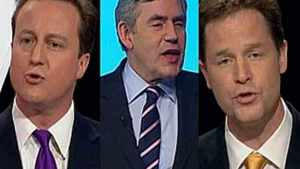 Ultime débat télévisé pour Brown, Cameron et Clegg Ultime débat télévisé pour Brown, Cameron et Clegg