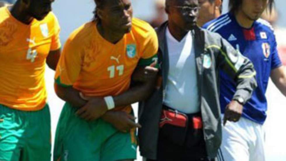 Drogba, la star ivoirienne, blessé au coude pourrait rater le Mondial Drogba, la star ivoirienne, blessé au coude pourrait rater le Mondial