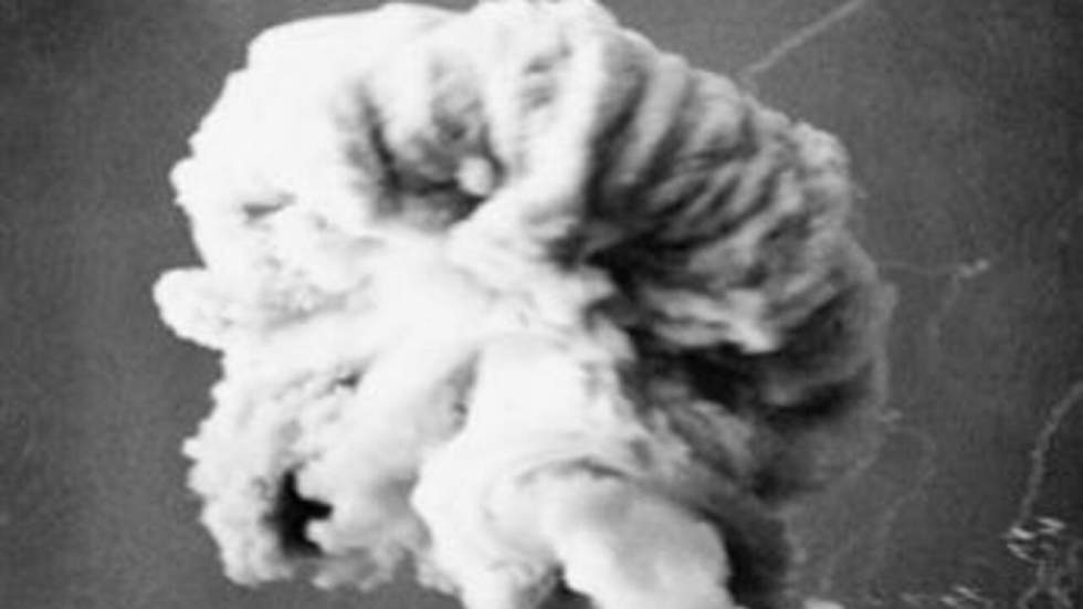 Cinquante ans après, les victimes des essais nucléaires français bientôt indemnisées Cinquante ans après, les victimes des essais nucléaires français bientôt indemnisées