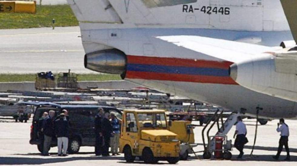 Échange d'espions entre la Russie et les États-Unis sur le tarmac de l'aéroport de Vienne