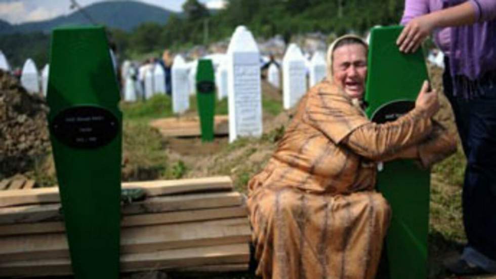 La Bosnie commémore le 15e anniversaire du massacre de Srebrenica